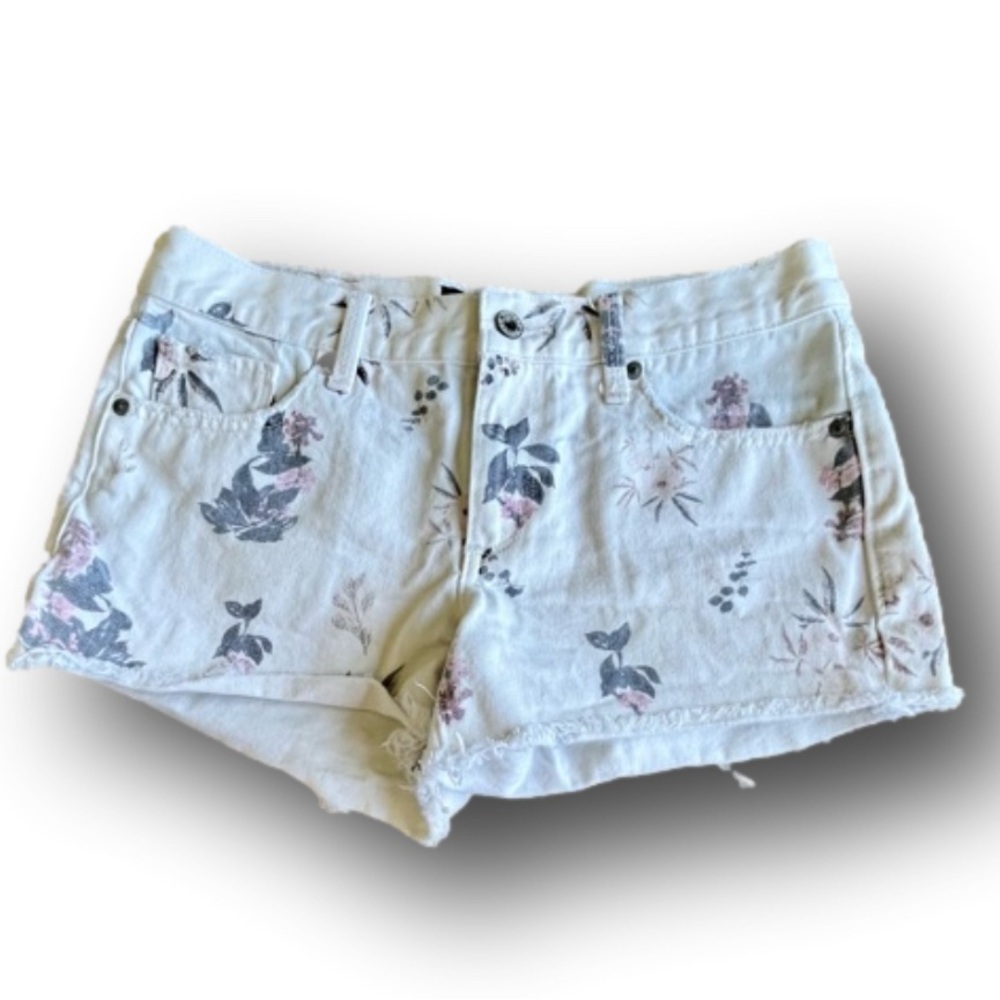 Lucky Brand The Cut Off 3” floral denim shorts